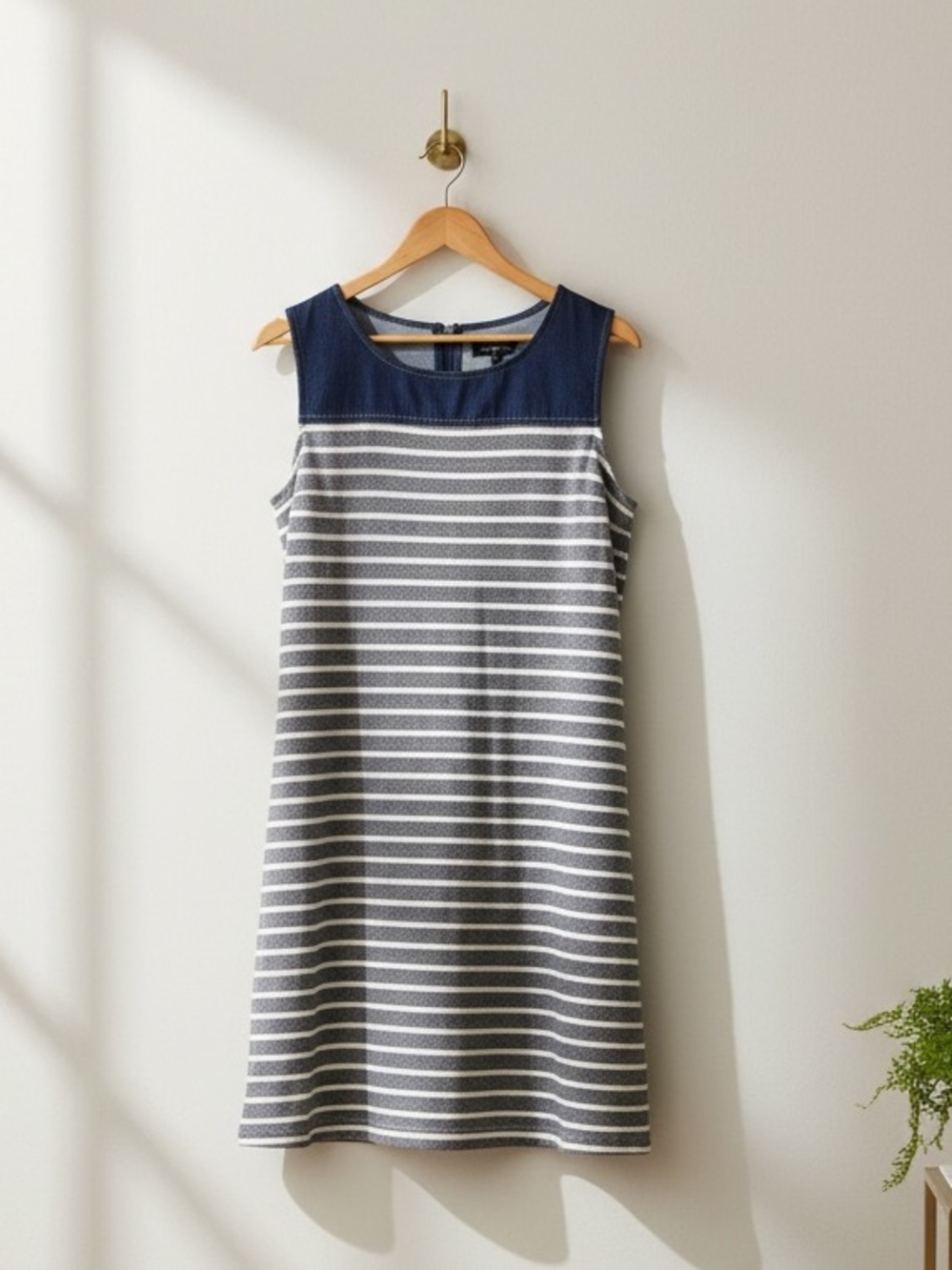 Point Zero Blue & White Nautical Stripe Shift Dress Size M